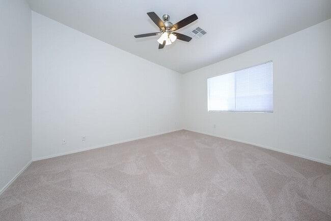 Building Photo - 6645 S SQUAWROOT Pl