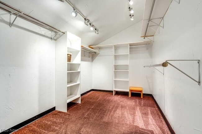 Building Photo - 301 Bogart Rd