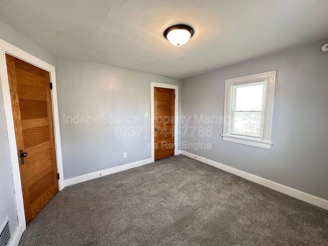 Building Photo - 1020 Walnut Hill Pl