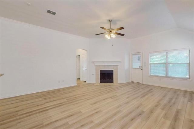 Building Photo - 1720 Bluebird Dr