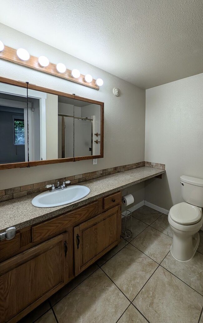 Building Photo - Corner Lot Triplex Unit in Gig Harbor, Ava...