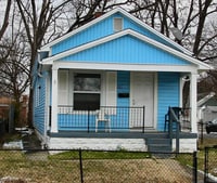 Building Photo - Freshly updated 2BR home with bonus room! Leasing Special- sign lease by 6/30/2026 and second mon...