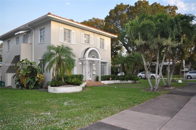 Building Photo - 2617 Segovia St