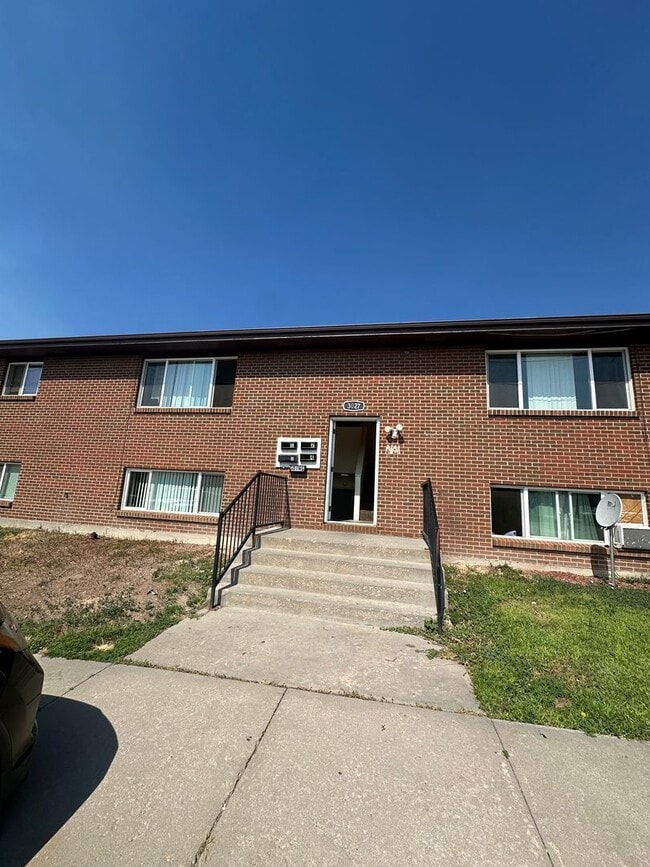 Building Photo - 3027 Denver St