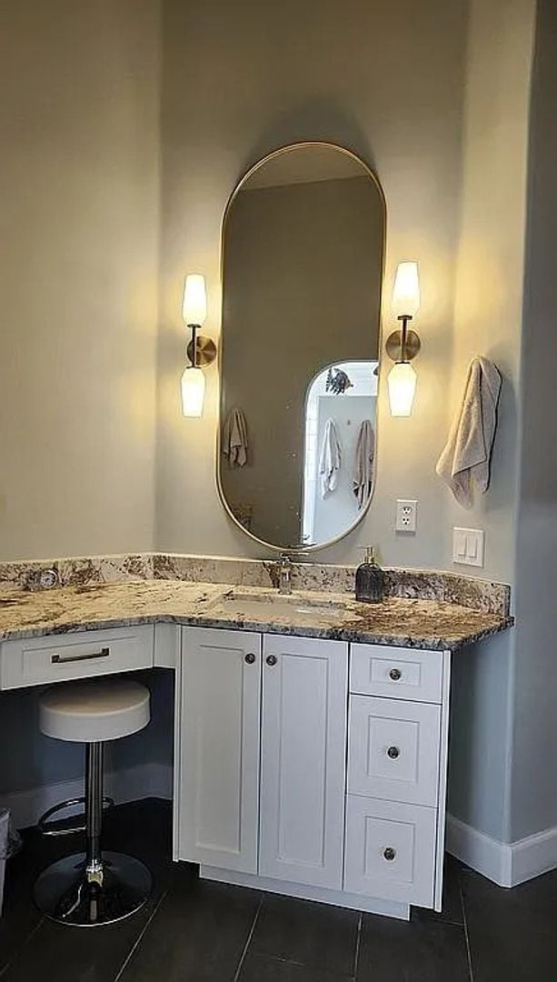 Building Photo - Charming Home Next To Sunbrook Golf Club!