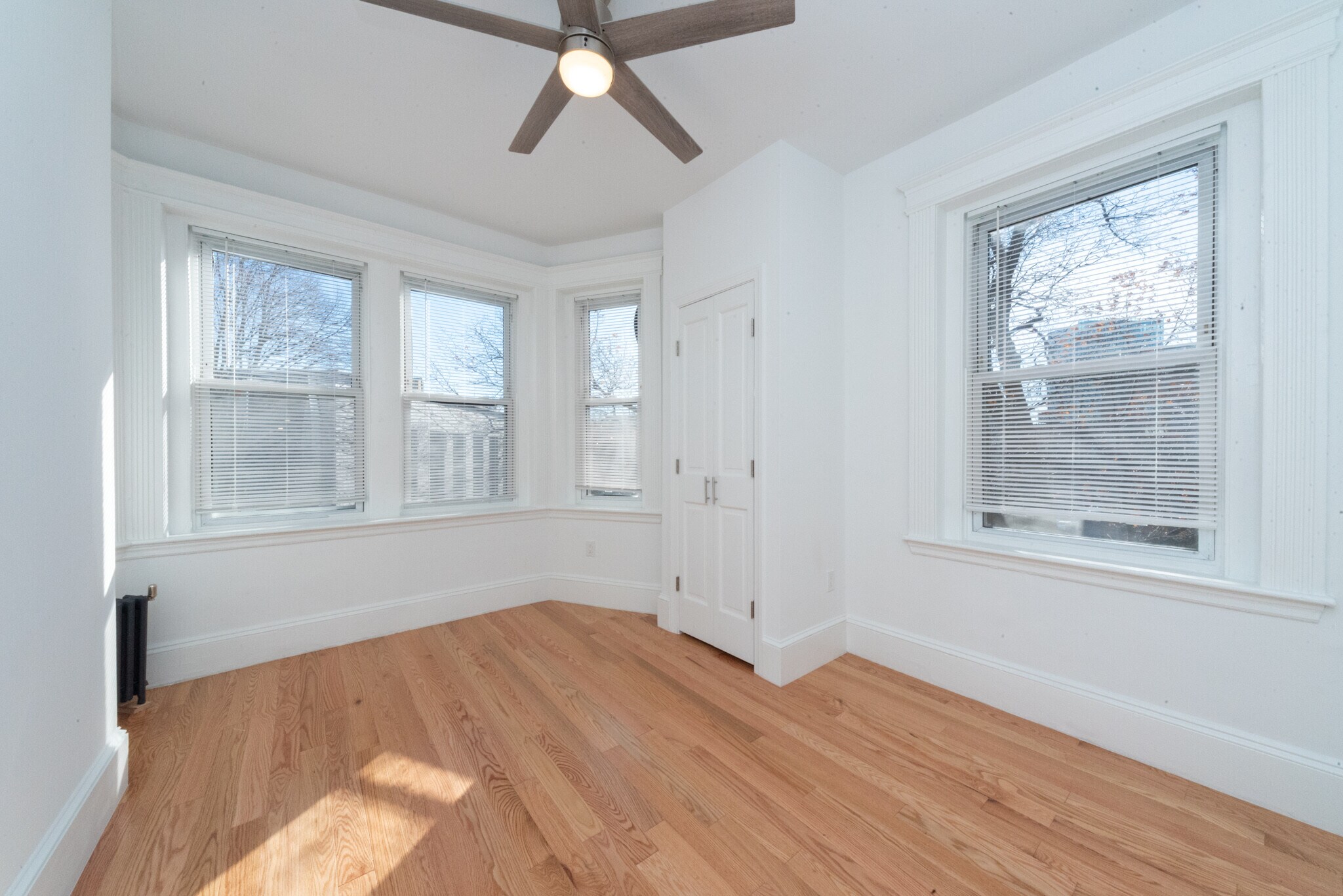 Building Photo - 149 Hemenway St