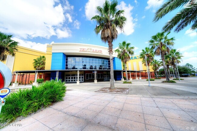 Building Photo - 9000 Parrot Pl