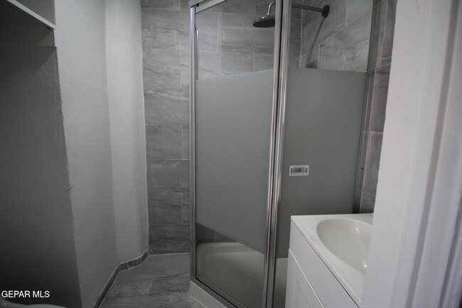 Building Photo - 3200 Richmond Ave