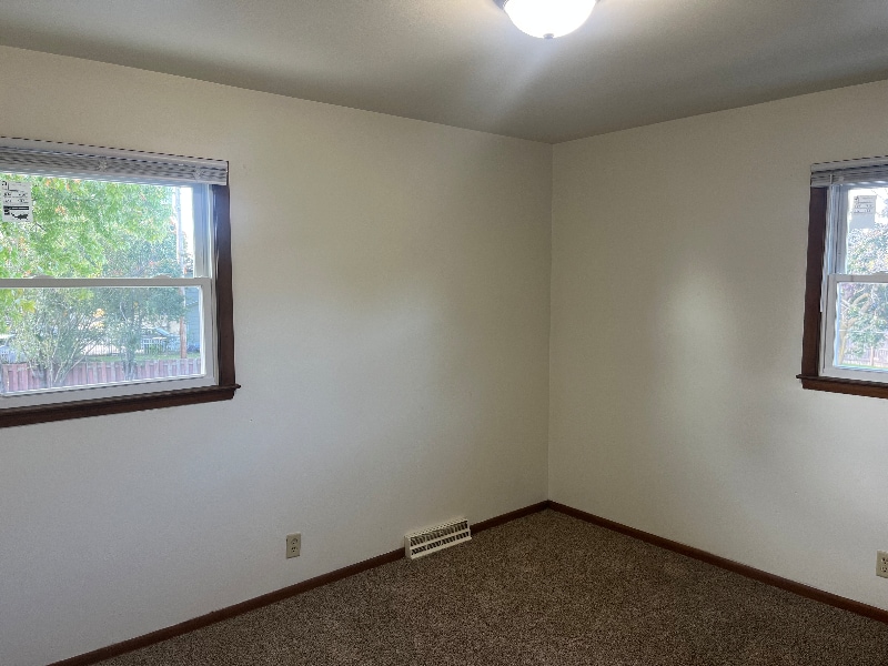 Building Photo - 2 S Grand Ave