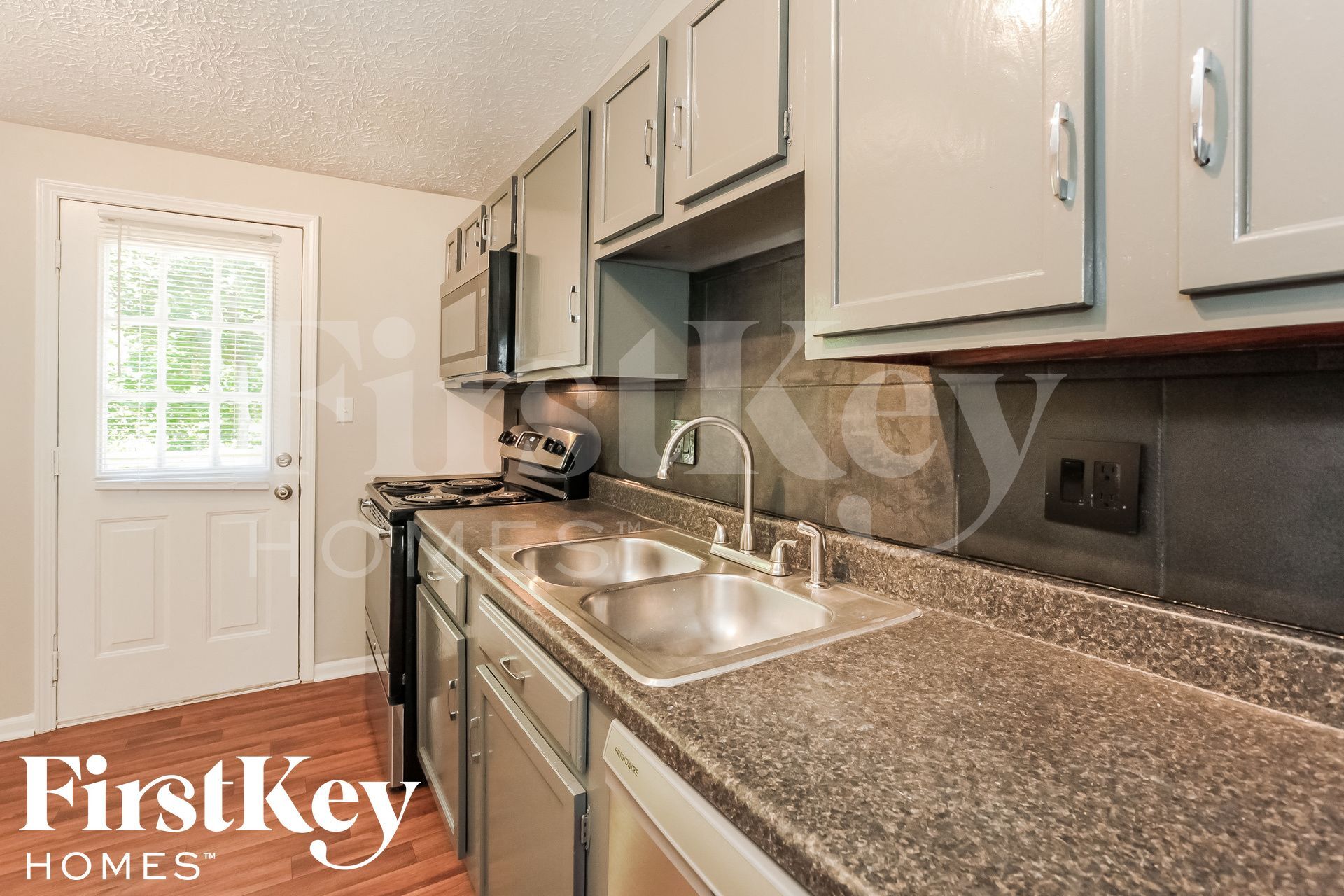 Building Photo - 4124 Oil Creek Dr