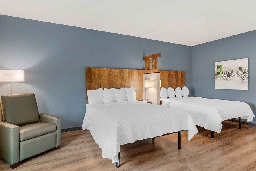 Building Photo - Furnished Studio-Charlottesville