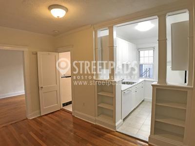 Building Photo - bedroom in Cambridge MA 02138