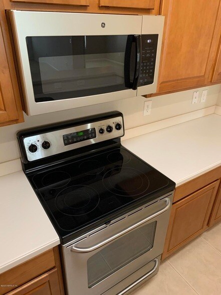 Building Photo - 13364 Beach Blvd