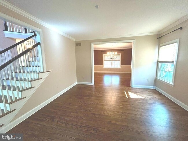 Building Photo - 3879 Charter Club Dr