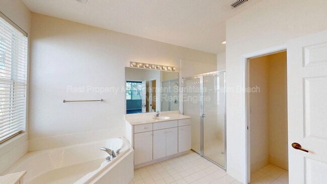 Building Photo - 155 Bella Vista Way