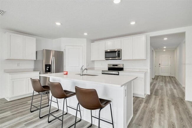 Building Photo - 803 Ace Outlaw Ave