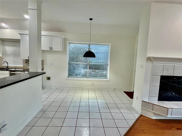 Building Photo - 708 Nettleton Dr