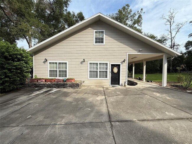 Building Photo - 8762 FL-26