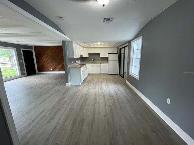 Building Photo - 1305 Overdale St