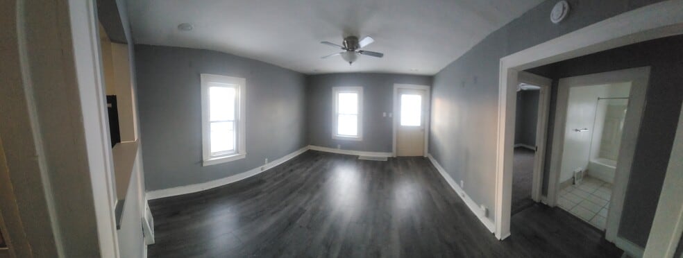 Primary Photo - 244 N Fairmont Ave