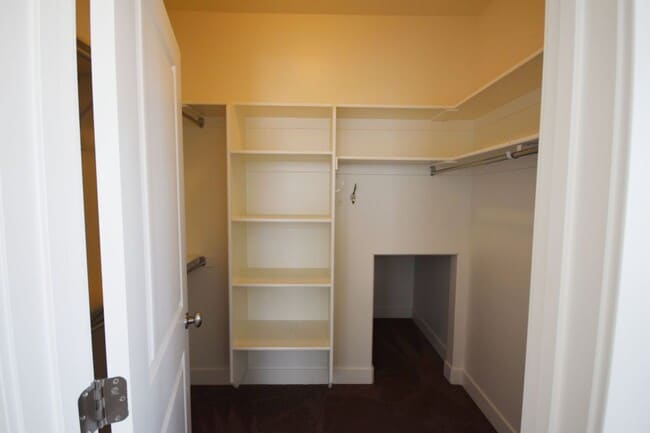 Building Photo - 4517 Daybreak Rim Way