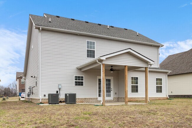 Building Photo - 1629 Kestrel Dr