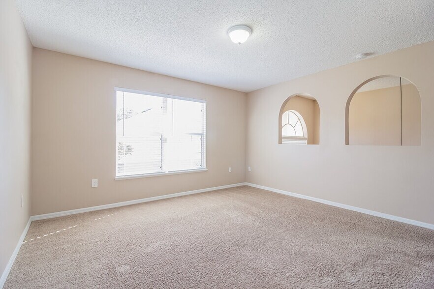 Building Photo - 1113 Benan Ct