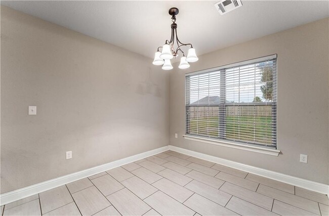 Building Photo - 2091 Eagle Dr
