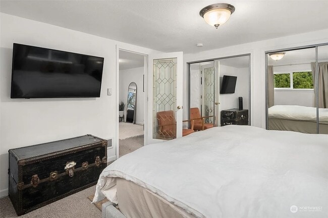 Building Photo - Bright & Charming 1Bed/1Bath + Den in Prim...