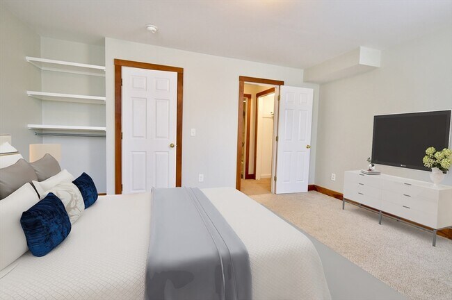 Building Photo - 39A Bellis Cir