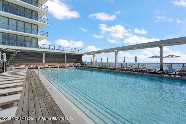 Building Photo - 1101 Ocean Ave N