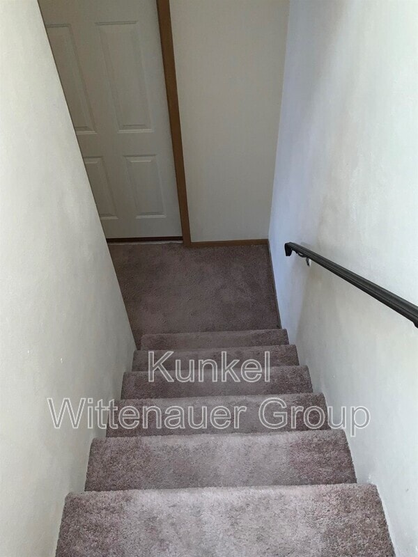 Building Photo - 700 Ganim Dr