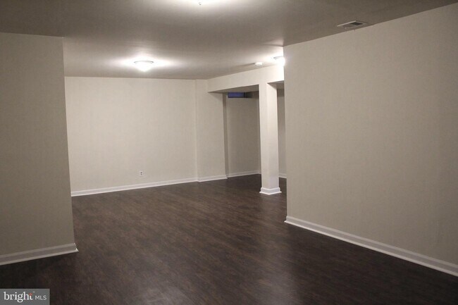 Building Photo - 1202 Anderson St