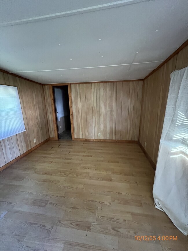 Building Photo - 1636 Old Hwy 27