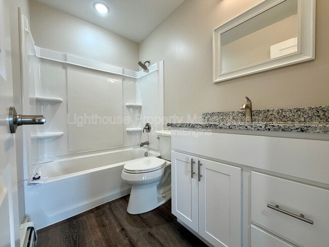 Building Photo - 3253 Charlesgate Ave SW