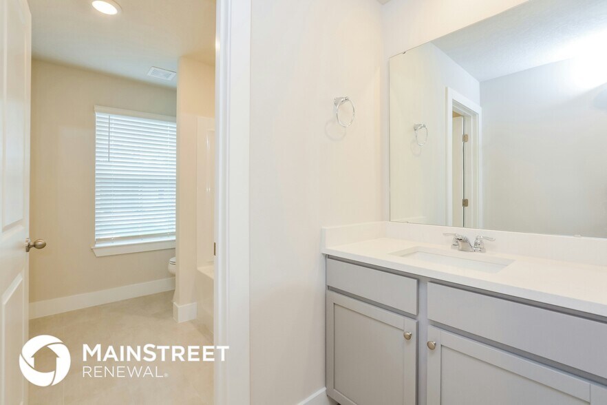 Building Photo - 352 Whiteheart Dr