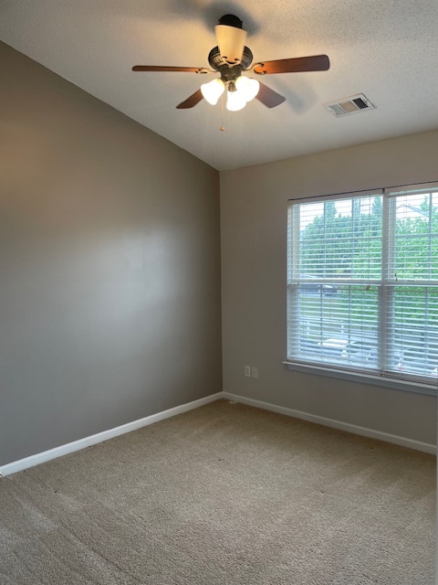 Building Photo - 25 Stratus Ct