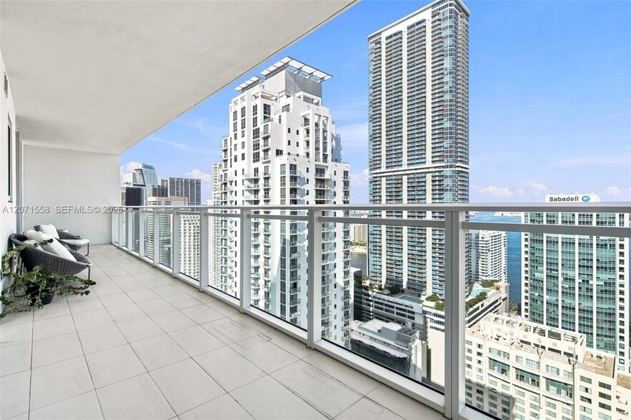 Building Photo - 1080 Brickell Ave