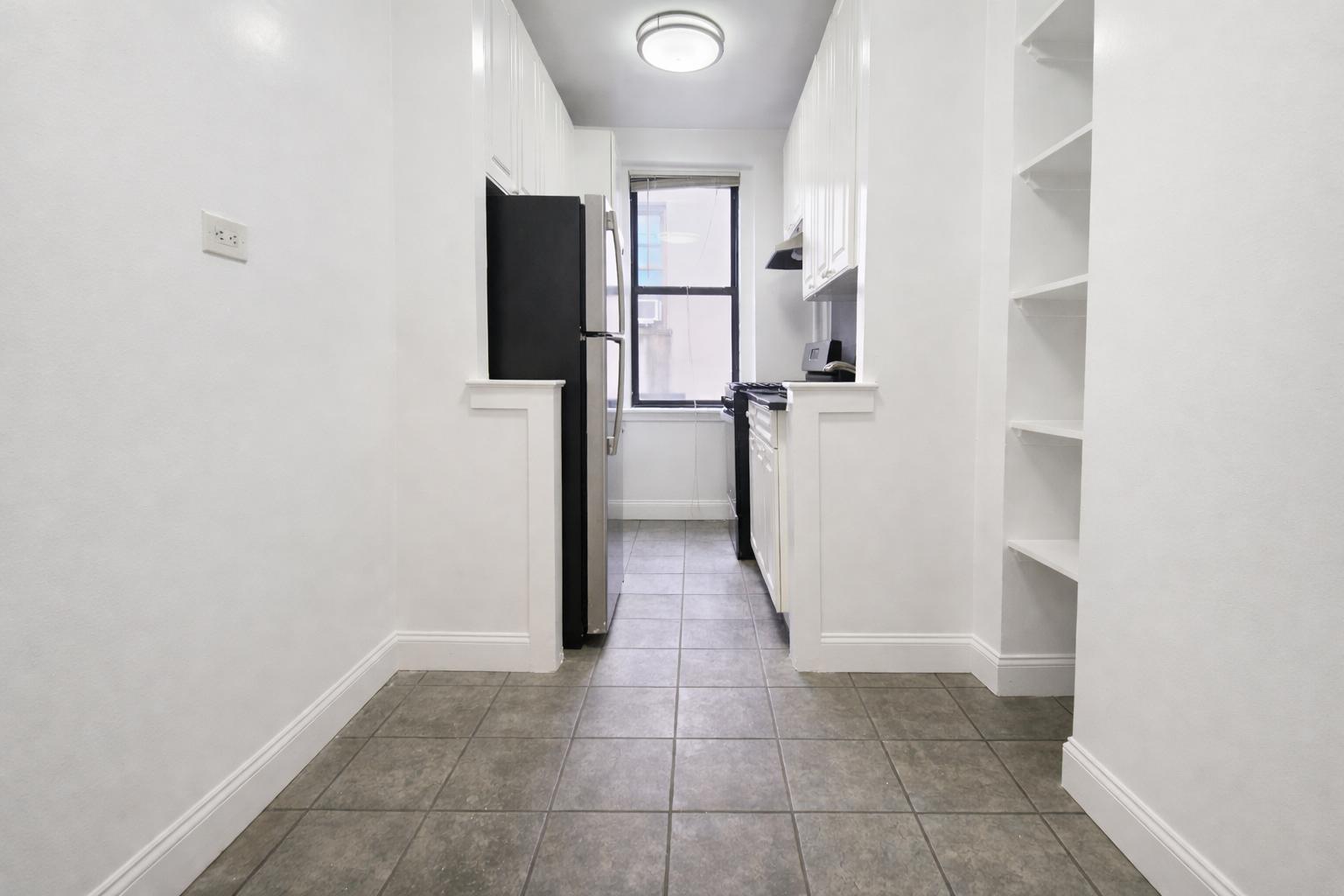 Building Photo - 615 W 172nd St