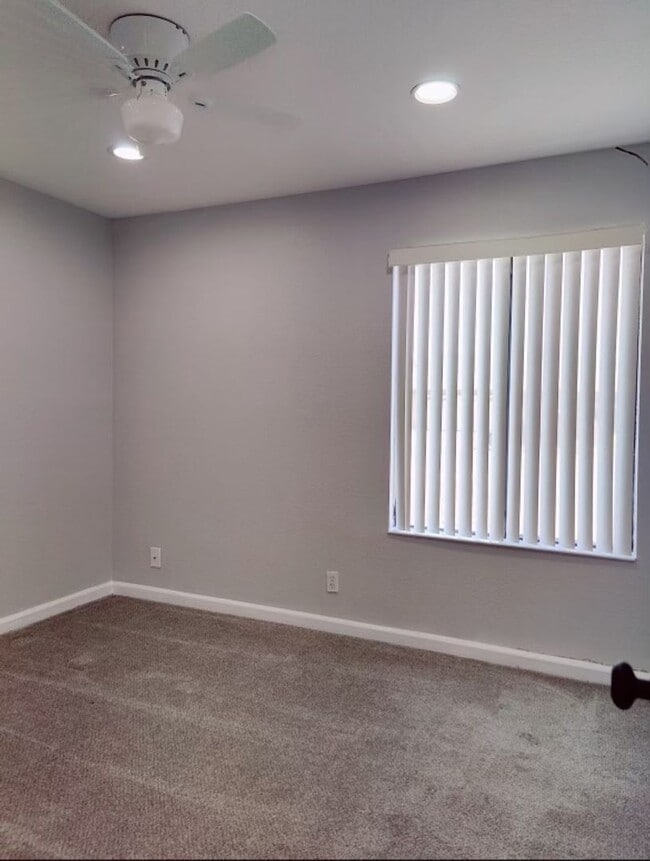 Building Photo - Beautiful 3 bed 2 bath for rent near Atwat...