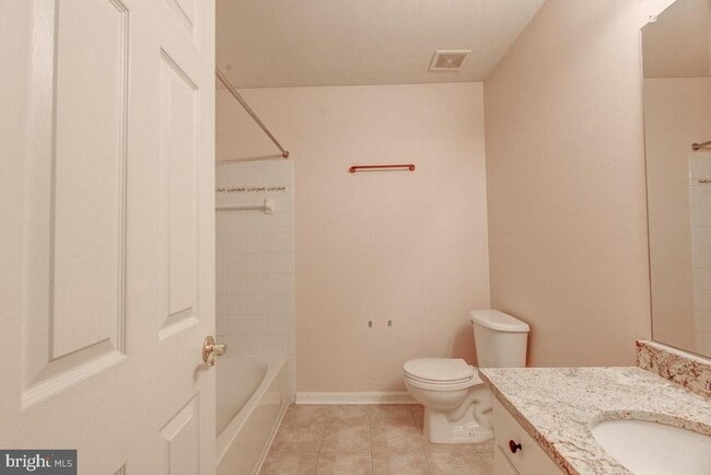 Building Photo - 7700 Duneiden Ln