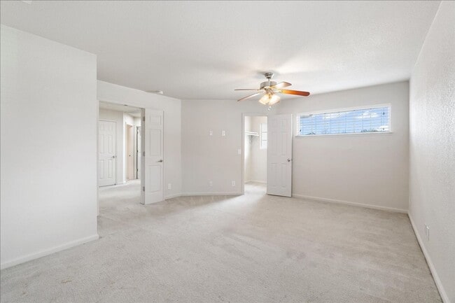 Building Photo - 7 Pewter Ct