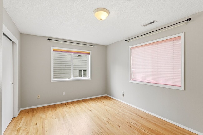 Building Photo - Elegant Executive Home in Desirable Camas – Minutes to SR-14, I-205 & Vancouver