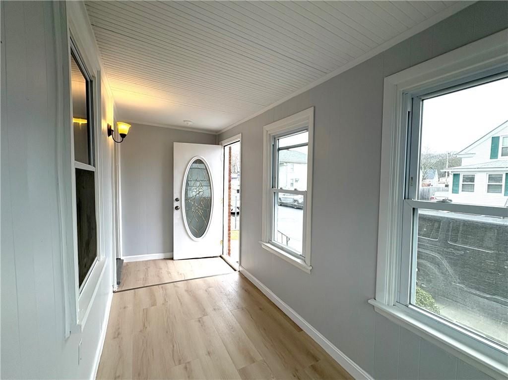 Building Photo - 23 Knight St