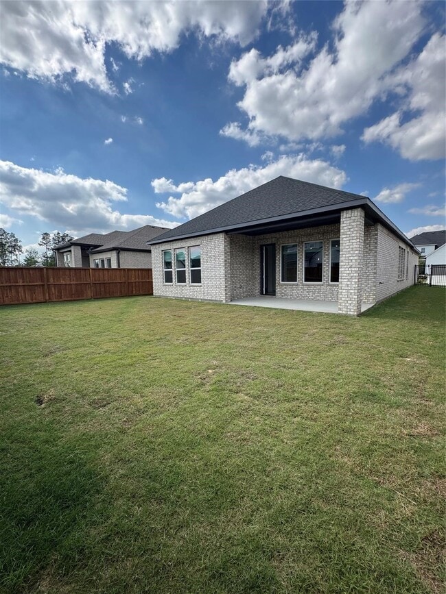 Building Photo - 7129 Carriage Lgt Dr