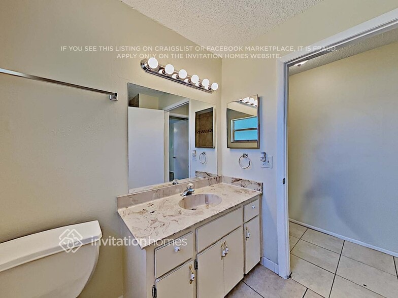 Building Photo - 4205 Gray Squirrel Ln