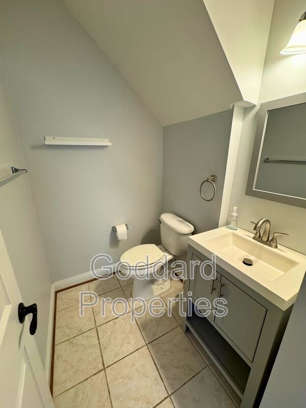 Building Photo - 8725 Grape Arbor Way
