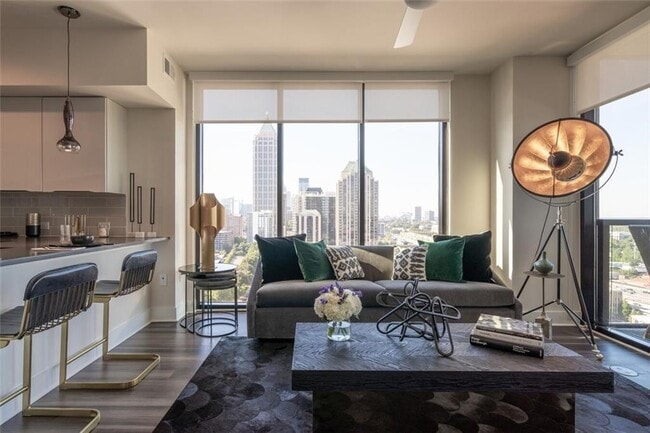 Building Photo - 1400 W Peachtree St NW