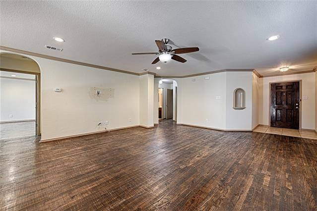Building Photo - 6640 Friendsway Dr