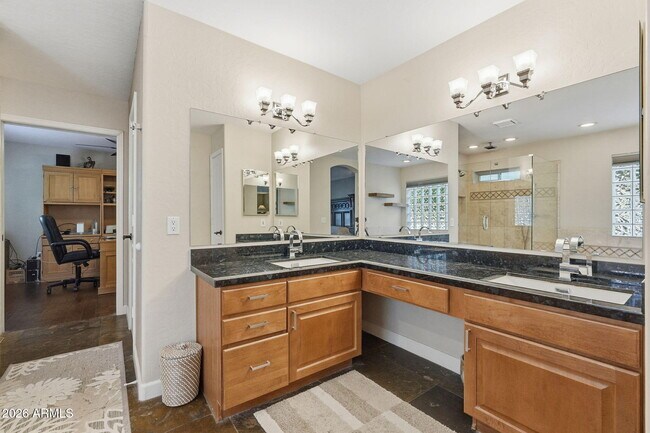 Building Photo - 1426 N Omaha Cir